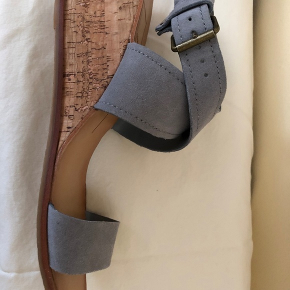 Sandal - Picture 8 of 8